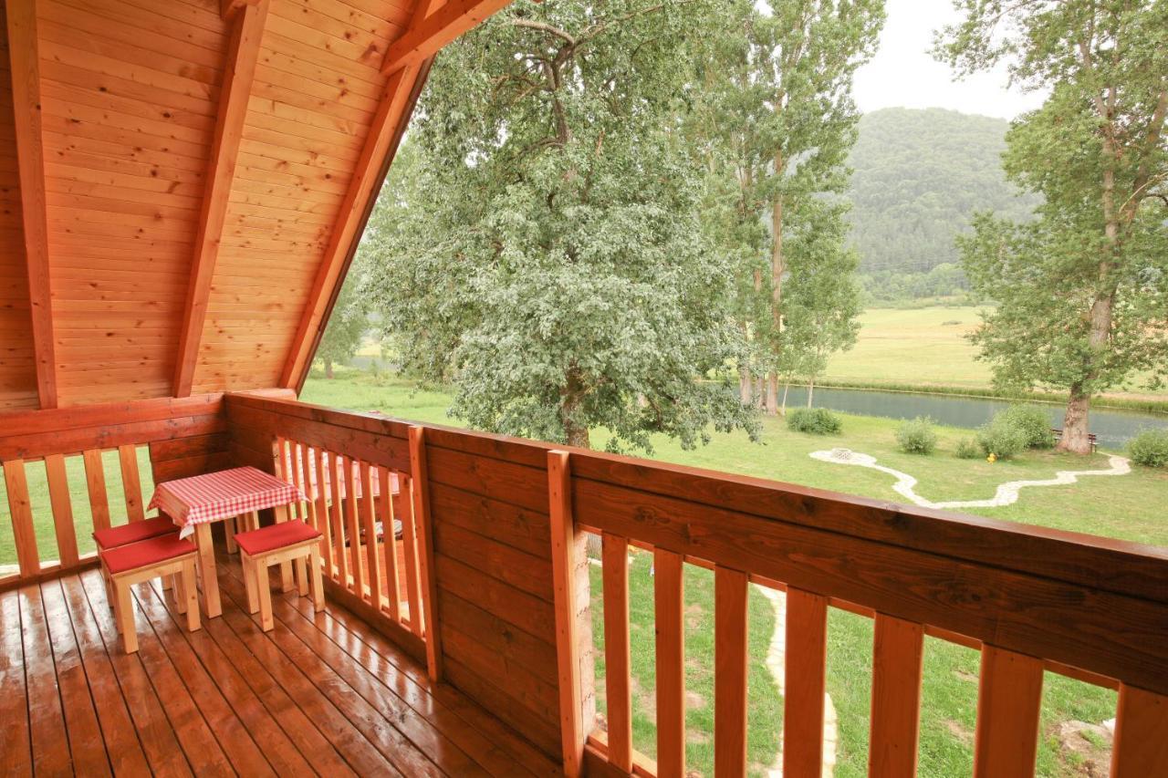 Riverside Apartments Otočac Extérieur photo