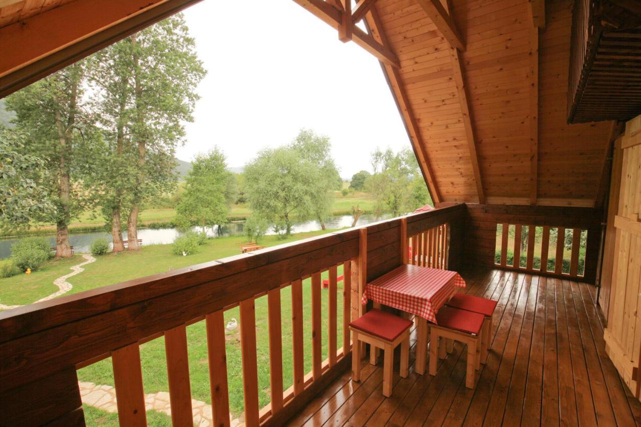 Riverside Apartments Otočac Extérieur photo