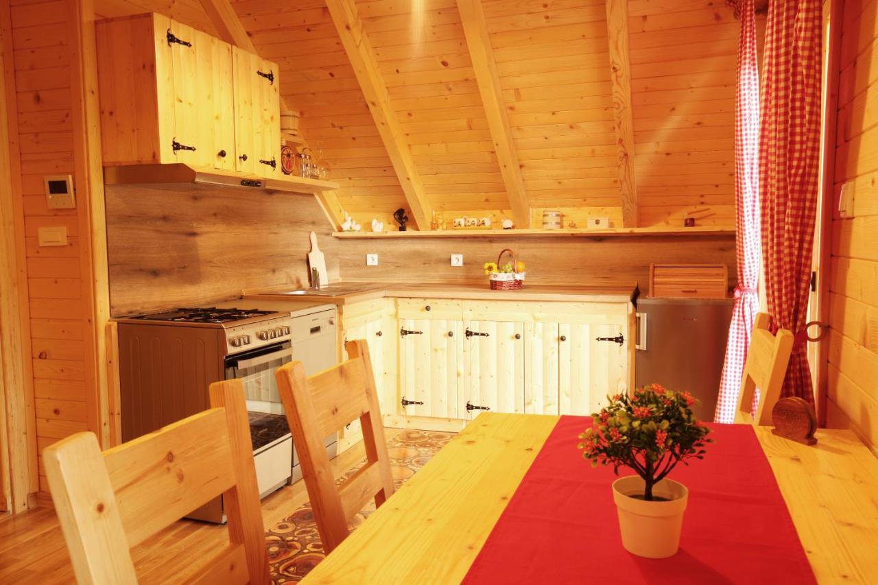 Riverside Apartments Otočac Extérieur photo