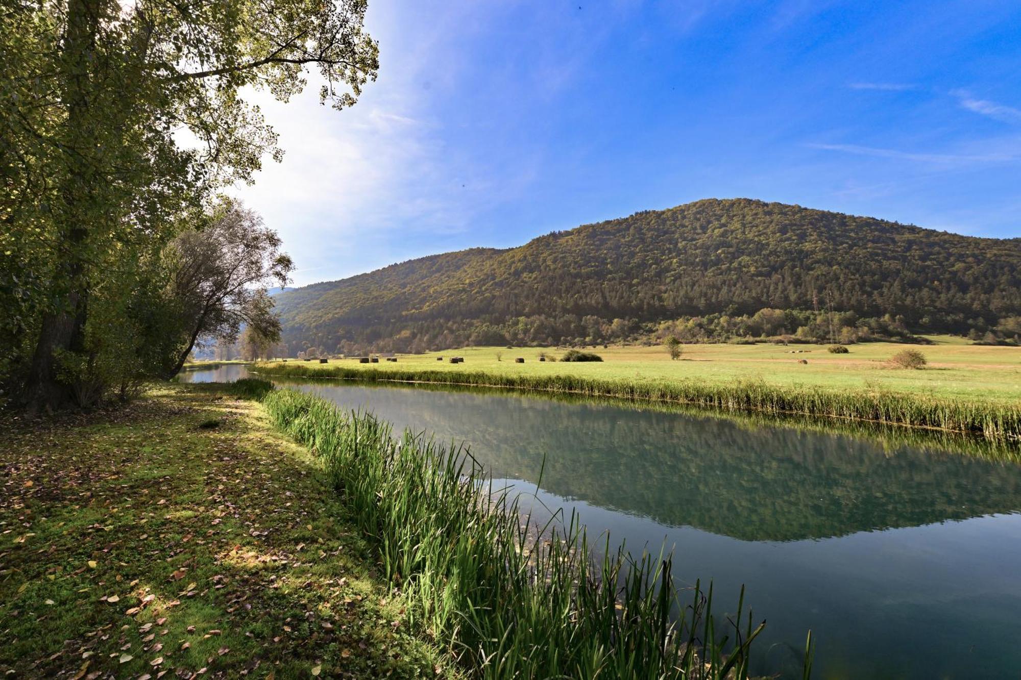 Riverside Apartments Otočac Extérieur photo